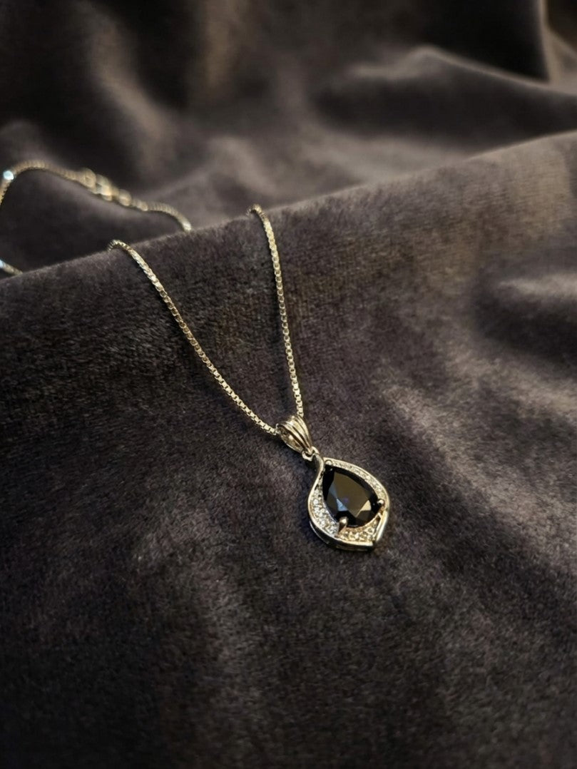 Black Drop Pendant Necklace